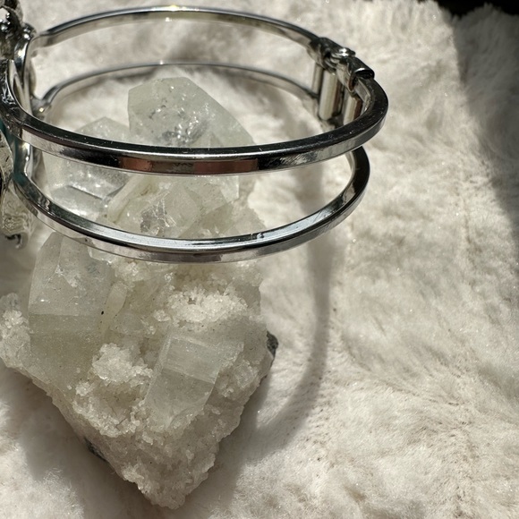 Turquoise Silver Bangle Bracelet - Picture 9 of 12